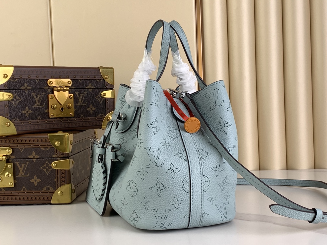 Louis Vuitton Shopping Bags